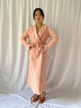 Load image into Gallery viewer, Vintage rare 1930s silk crepe textured peach robe