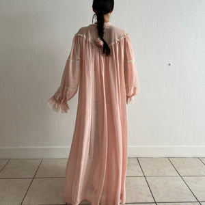 Antique 30s silk lace light pink robe
