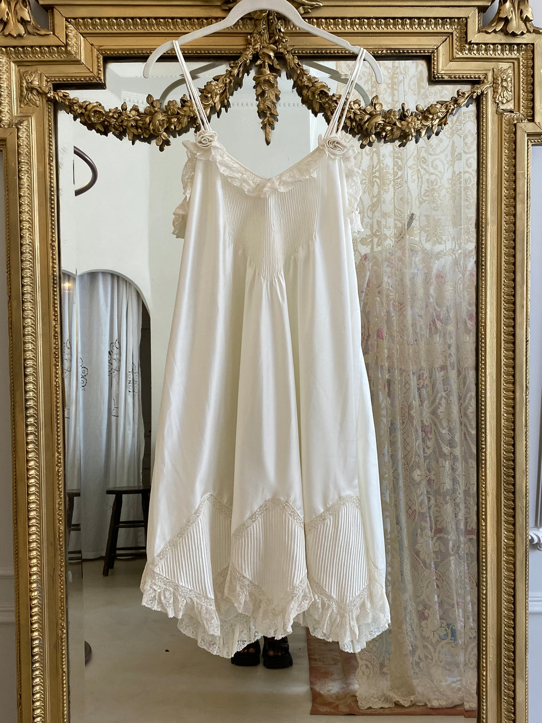 Vintage cream 90s slip dress