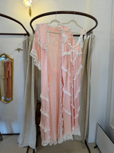 Load image into Gallery viewer, Vintage 1980s pink silk robe