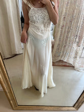 Load image into Gallery viewer, Vintage 1930s silk and lace cream robe