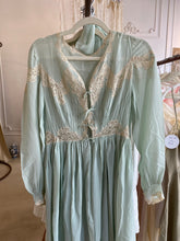 Load image into Gallery viewer, SECOND PAYMENT Antique 1930s silk mousseline in mint green color set