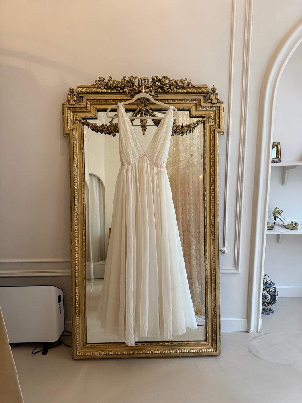 Vintage 1950s white gown