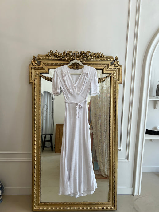 Vintage 1930s satin white floral jacquard dress