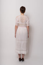 Load image into Gallery viewer, Antique Edwardian Cotton Cutwork Day Dress