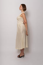 Load image into Gallery viewer, Vintage 1930s Cream Silk Dress Floral Embroidery Details