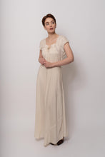 Load image into Gallery viewer, Vintage 1930s Cream Silk Full Length Gown