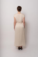 Load image into Gallery viewer, Vintage 1930s Cream Silk Full Length Gown