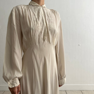 Vintage 1930s silk appliqué cream dress