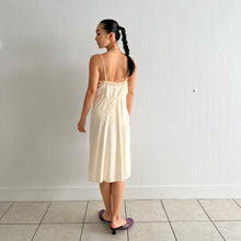 Load image into Gallery viewer, Vintage 1940s cream silk slip dress