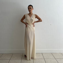 Load image into Gallery viewer, Vintage 1930s cream silk appliqué smocked