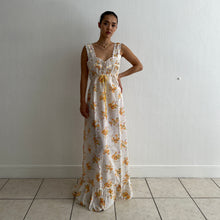 Load image into Gallery viewer, Vintage 1970s deadstock floral cotton blend dress