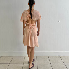 Load image into Gallery viewer, Vintage 1920s silk and lace peach cape and skirt set