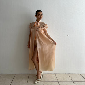 Vintage 1930s peach lace robe