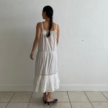 Load image into Gallery viewer, Antique 1920s cotton and lace dress