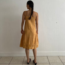 Load image into Gallery viewer, Antique 20s linen hand embroidered abricot hand dyed dress