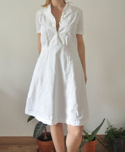 Load image into Gallery viewer, Vintage white cotton handmade dress flower buttons