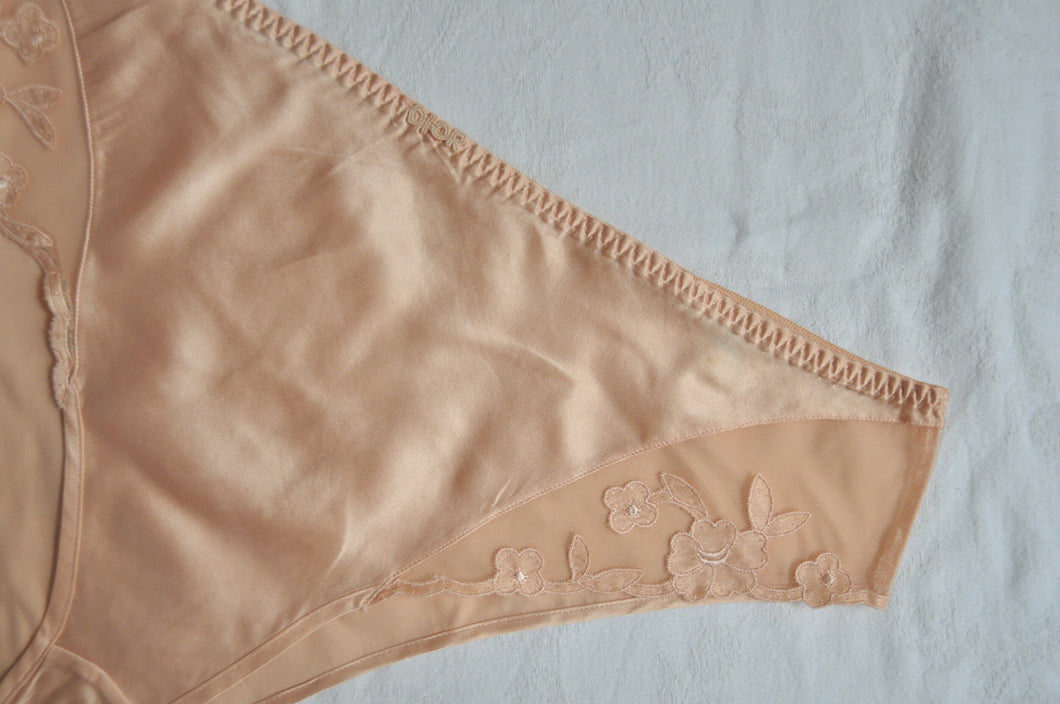 Vintage Dior silk and lace underwear  in peach color
