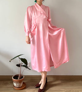 Vintage 1940s pink rayon robe
