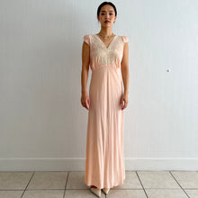 Load image into Gallery viewer, Vintage 30s peach lace slip dress