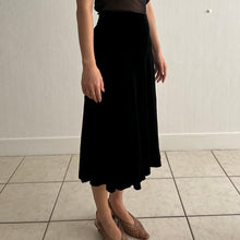 Load image into Gallery viewer, Vintage 70s black silk velvet skirt