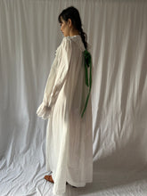 Load image into Gallery viewer, Antique Victorian dressing nightgown white cotton « Marthe »