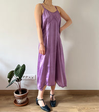 Load image into Gallery viewer, Vintage 40s violet dyed liquid slip dress