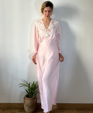Load image into Gallery viewer, Vintage 1930s blush pink liquid satin dress