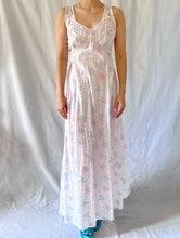Load image into Gallery viewer, Vintage 1930s cotton playful set dress and robe