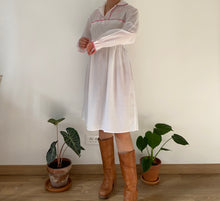Load image into Gallery viewer, Vintage white cotton blend romantic dress
