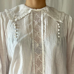 Antique white lace cotton blouse