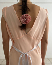 Load image into Gallery viewer, Vintage 30s peach lace slip dress