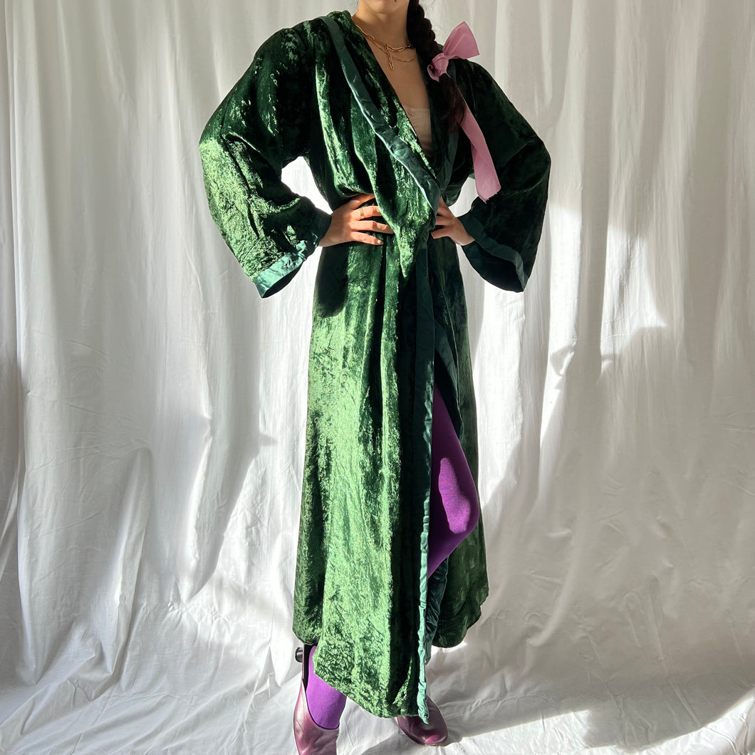 Vintage robe sales