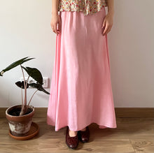Load image into Gallery viewer, Vintage 40s pink rayon skirt