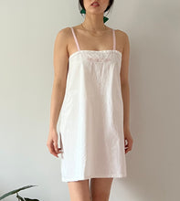Load image into Gallery viewer, Antique 20s cream linen dress