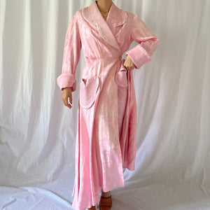 Vintage 1940s pink floral rayon satin robe