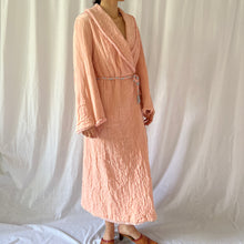 Load image into Gallery viewer, Vintage rare 1930s silk crepe textured peach robe