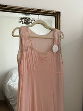 Load image into Gallery viewer, 30s liquid silk pink embroidered slip