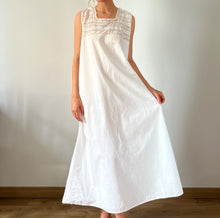 Load image into Gallery viewer, Antique 1920s white cotton lace dress