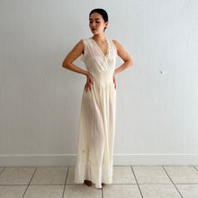Load image into Gallery viewer, Vintage 1950s cream maxi dress
