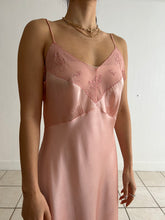 Load image into Gallery viewer, Vintage 30s pink satin slip chiffon hand embroidery