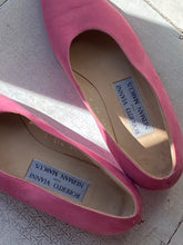 Load image into Gallery viewer, Vintage Roberto Vianni for Neiman Marcus pink shoes