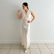 Load image into Gallery viewer, Vintage 30s white satin lace bridal dress