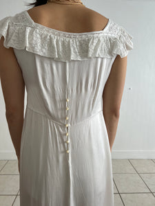 Vintage 1930s silk satin white bridal dress