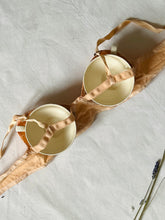 Load image into Gallery viewer, Vintage 40s peach bra