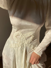 Load image into Gallery viewer, Vintage 40s white rayon floral wedding dress