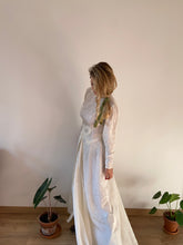 Load image into Gallery viewer, Vintage 40s white rayon floral wedding dress