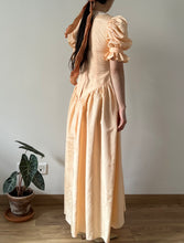 Load image into Gallery viewer, Vintage late 40s moiré peach maxi dress puffed sleeves