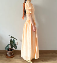 Load image into Gallery viewer, Vintage late 40s moiré peach maxi dress puffed sleeves