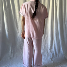 Load image into Gallery viewer, 1950s vintage pink Chinese pajamas